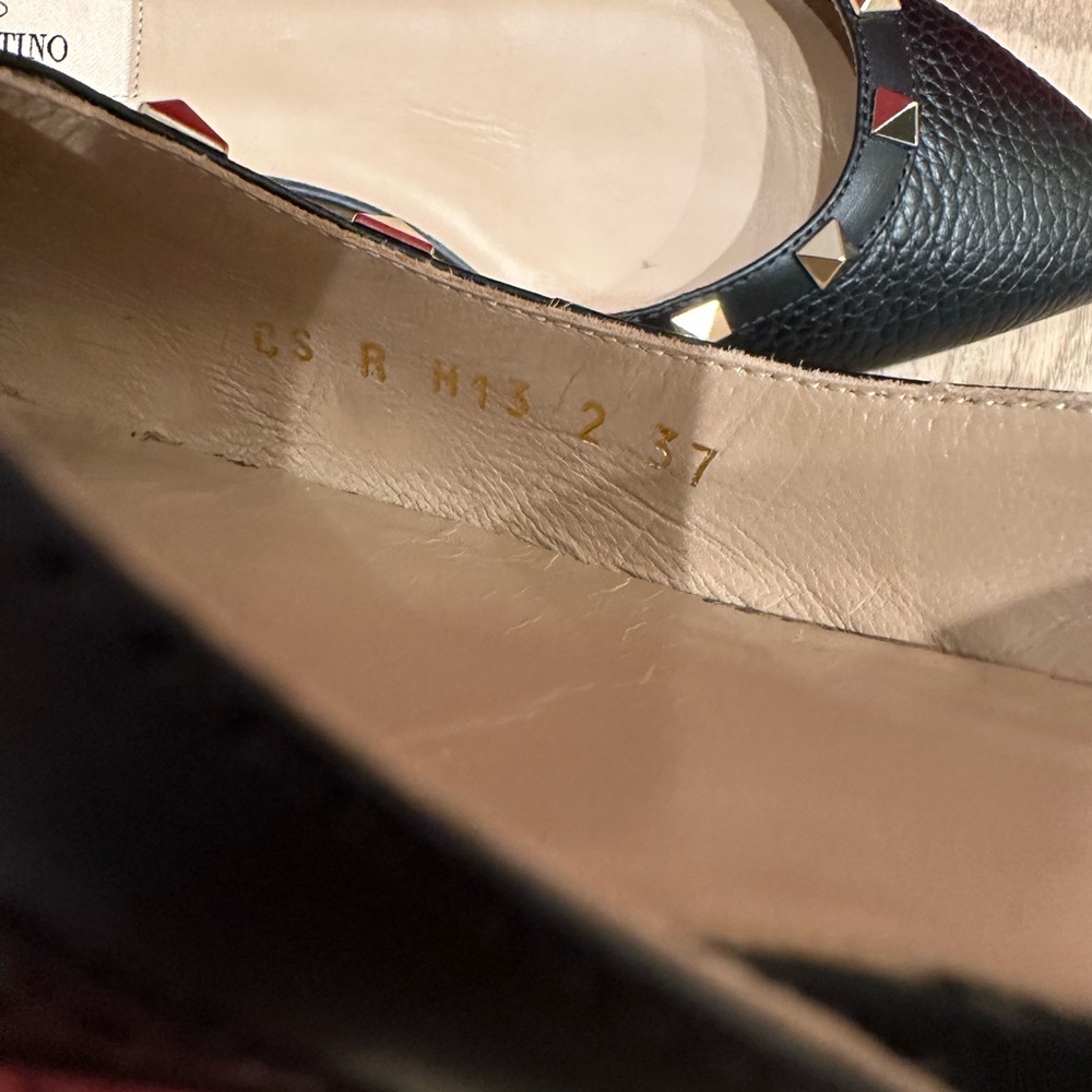 Valentino Ballerina Rockstud Black Point Toe Flats - Picture 13 of 14